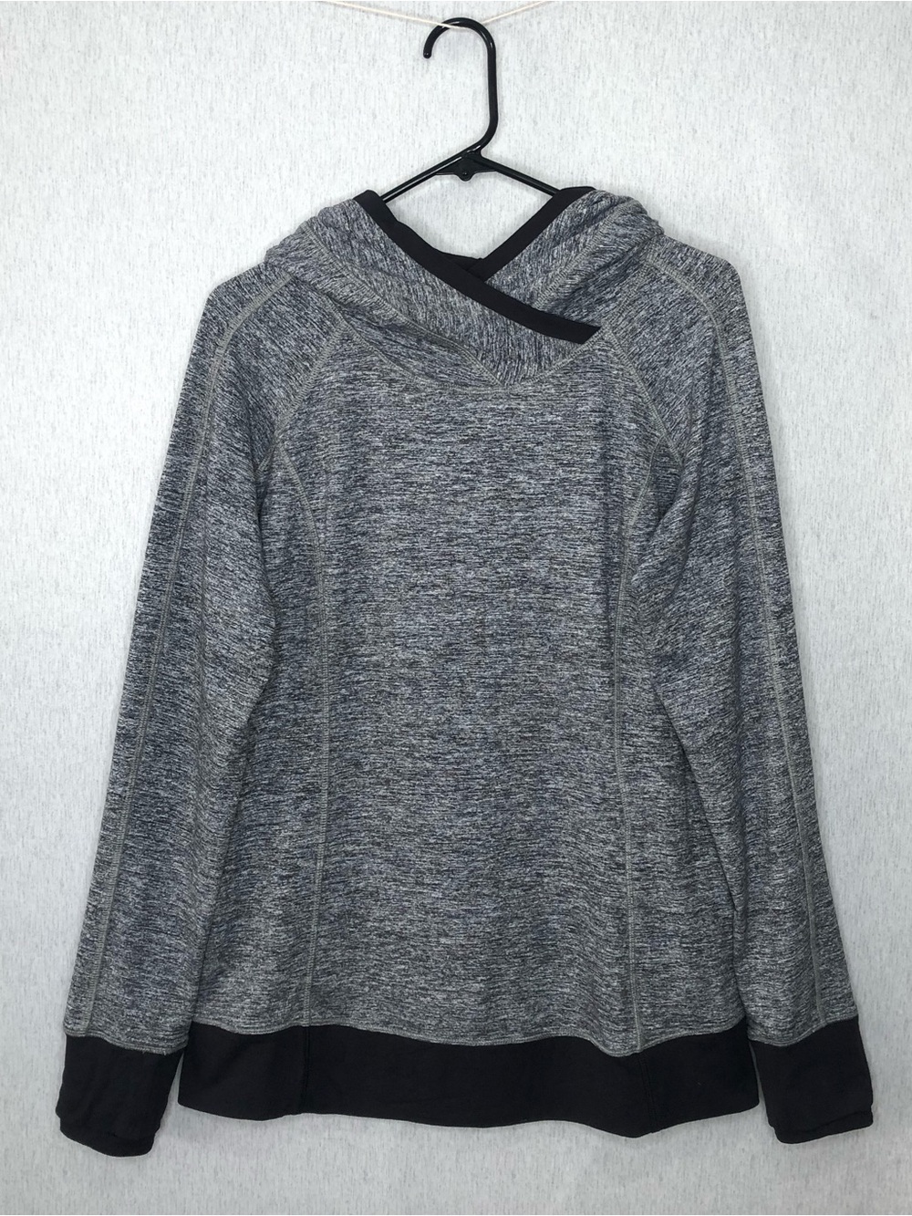 Lululemon Think Fast Hoodie Size 12 Gray Black Cross Neck Athletic Pullover
